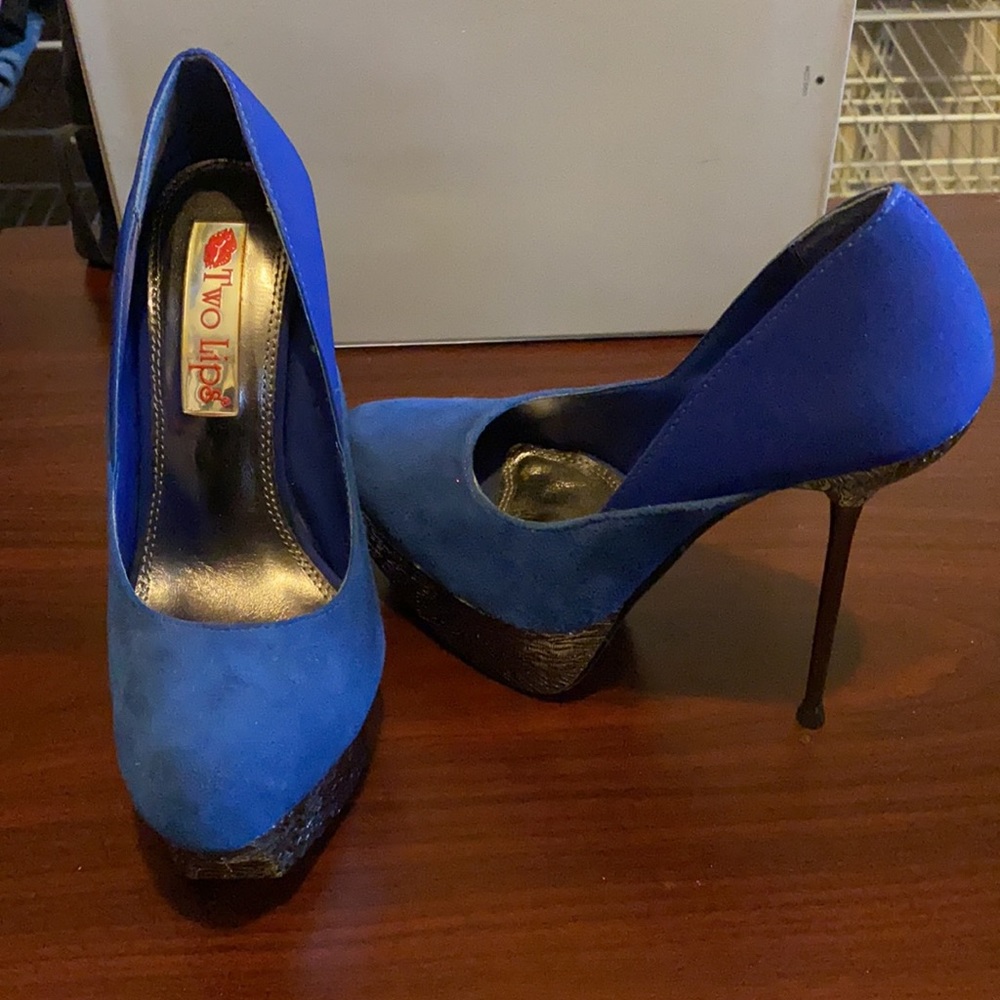 Brand New 👄 Two Lips  heel